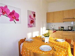 Delightful Apartment With Private Terrace