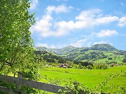 Loft-like Apartment With Swimming Pond