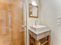 Dreany Apartment Right Next to the Cable Cars