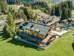 Dreany Apartment Right Next to the Cable Cars