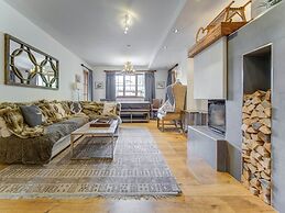 Dreany Apartment Right Next to the Cable Cars