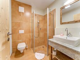 Dreany Apartment Right Next to the Cable Cars