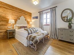 Dreany Apartment Right Next to the Cable Cars