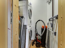 Dreany Apartment Right Next to the Cable Cars