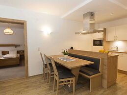 Lovely Apartment on a Farm in Radstadt