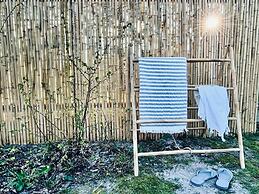 Authentic Cosy Beach Cottage in Callanstoog