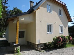 Pretty Holiday Home in Bodensdorf am Ossiacher See