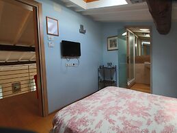 Belvilla by OYO Beautiful Farmhouse With Pool