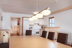 Beautiful Flat in Pinzgau With Balcony and Views