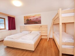 Beautiful Flat in Pinzgau With Balcony and Views