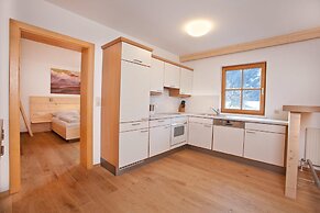 Beautiful Flat in Pinzgau With Balcony and Views