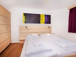 Beautiful Flat in Pinzgau With Balcony and Views