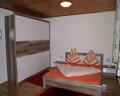 Inviting Apartment in Bodensdorf With Garden