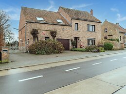 Zoutleeuw Home With Pool