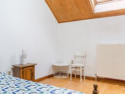 Snug Holiday Home in Zoutleeuw With Private Pool