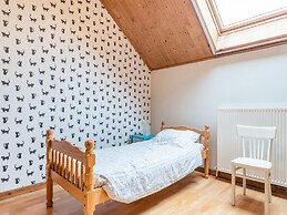 Snug Holiday Home in Zoutleeuw With Private Pool