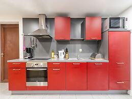 Snug Holiday Home in Zoutleeuw With Private Pool
