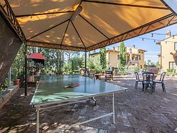Belvilla by OYO Farmhous With Swimming Pool