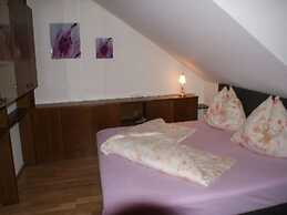 Compact Holiday Apartment in Bodensdorf