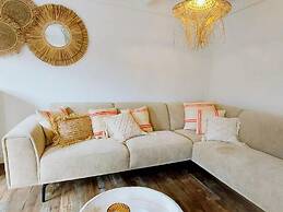 Cozy Holiday Home in Nieuwpoort With Swimming Pool