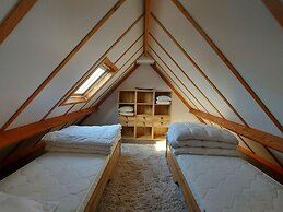 Cozy Holiday Home in Nieuwpoort With Swimming Pool