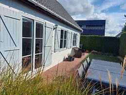 Cozy Holiday Home in Nieuwpoort With Swimming Pool