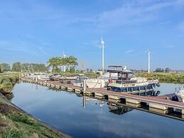 Cozy Holiday Home in Nieuwpoort With Swimming Pool