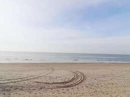 Restful Dune Chalet in Hollum Between Golf Course and Beach