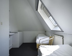 Bungalow Near Alde Feanen Site