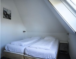 Bungalow Near Alde Feanen Site