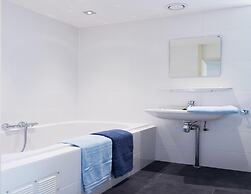 Bungalow Near Alde Feanen Site