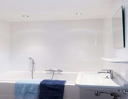 Bungalow Near Alde Feanen Site