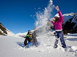 Apartment With Panoramic Views in Fiss