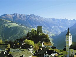 Apartment With Panoramic Views in Fiss