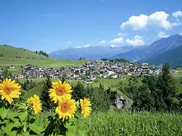 Apartment With Panoramic Views in Fiss