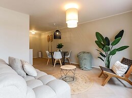 Apartment in Vrouwenpolder With Garden