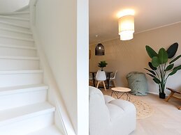 Apartment in Vrouwenpolder With Garden