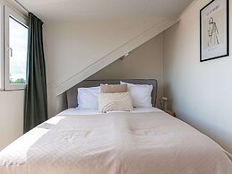 Apartment in Vrouwenpolder With Garden