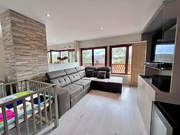 Chalet in Rochefort With Garden