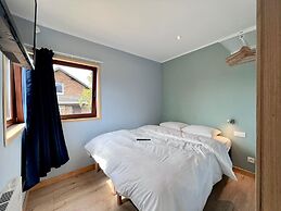 Chalet in Rochefort With Garden