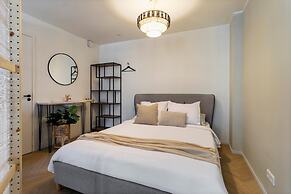 Shared Garden Apartment Retreat