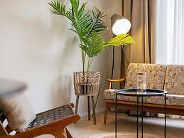 Beautiful Flat With Shared Garden