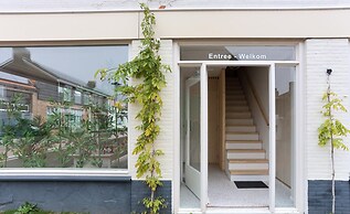 Shared Garden Apartment Retreat