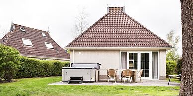Bungalow Near De Alde Feanen With Spa