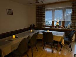 Spacious Holiday Home in Niedernsill