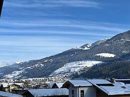 Spacious Holiday Home in Niedernsill