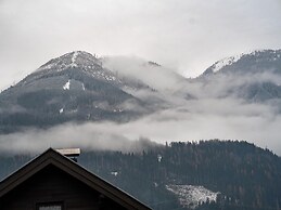 Spacious Holiday Home in Niedernsill