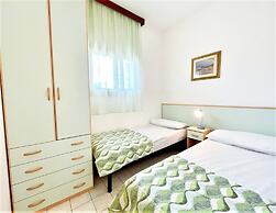 Belvilla by OYO Lovely Villa With Private Garden