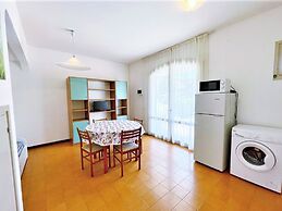 Belvilla by OYO Lovely Villa With Private Garden