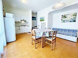 Belvilla by OYO Lovely Villa With Private Garden